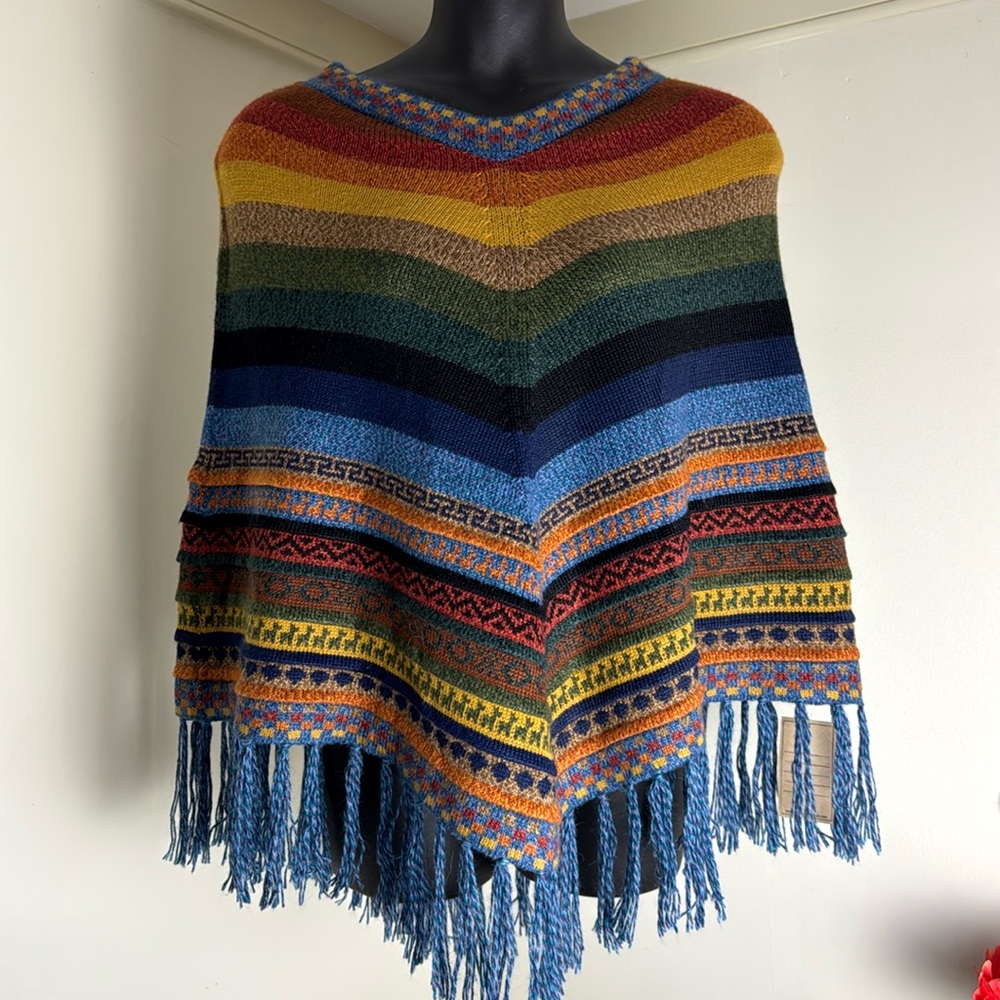 100% Baby Alpaca Poncho from Peru